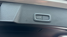 Volvo Xc40 2.0 B4P Inscription Pro 5dr Auto Petrol Estate